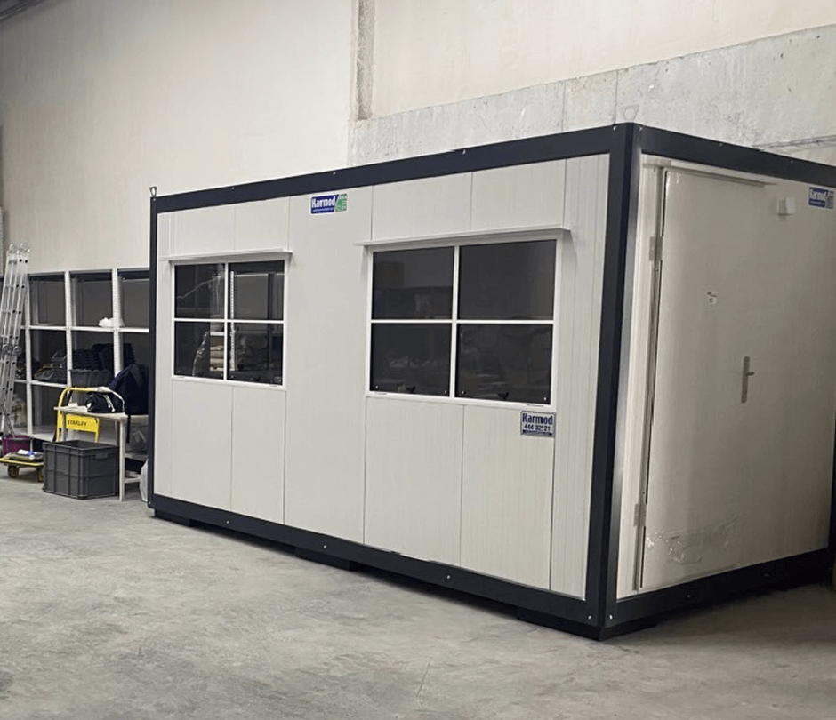 Portable Toilet / Shower Kiosk