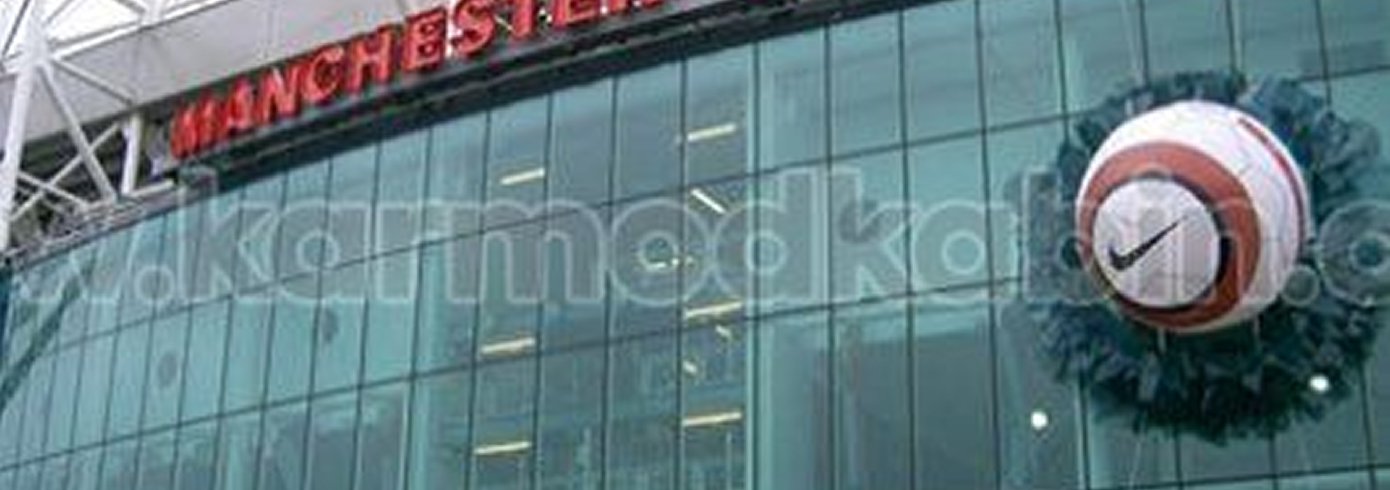 Manchester United roller Shutter Stores